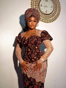 2025 Best Trendy Ankara Styles For ladies Of The Year (19)